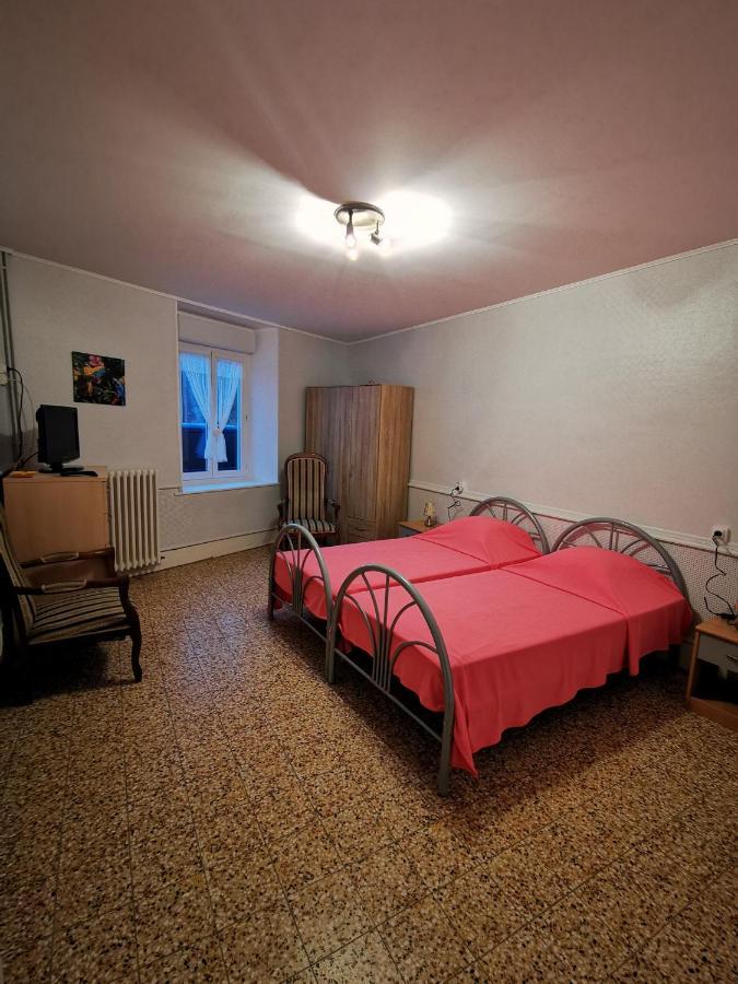Les Geraniums Daire Bains-les-Bains Dış mekan fotoğraf